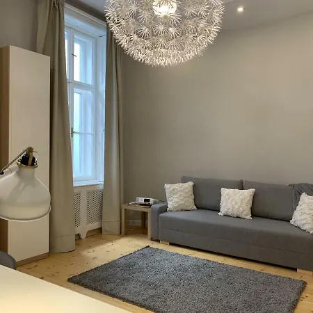 Cozy & Private Centrally Located In * Budapest